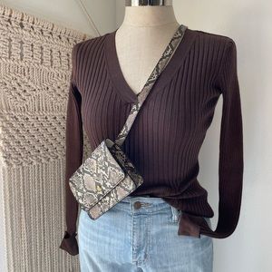 🛍- INC brown ribbed top.